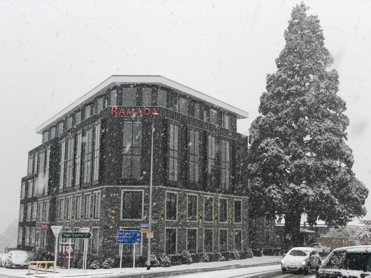 Ramada By Wyndham Queenstown Central Zewnętrze zdjęcie