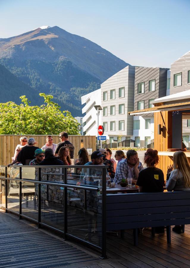 Ramada By Wyndham Queenstown Central Zewnętrze zdjęcie