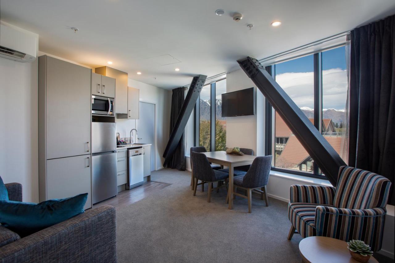 Ramada By Wyndham Queenstown Central Zewnętrze zdjęcie