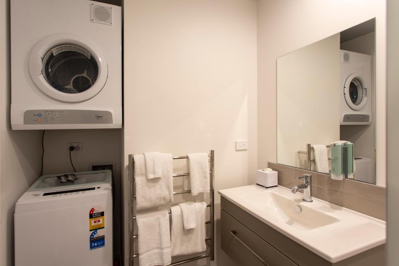 Ramada By Wyndham Queenstown Central Zewnętrze zdjęcie