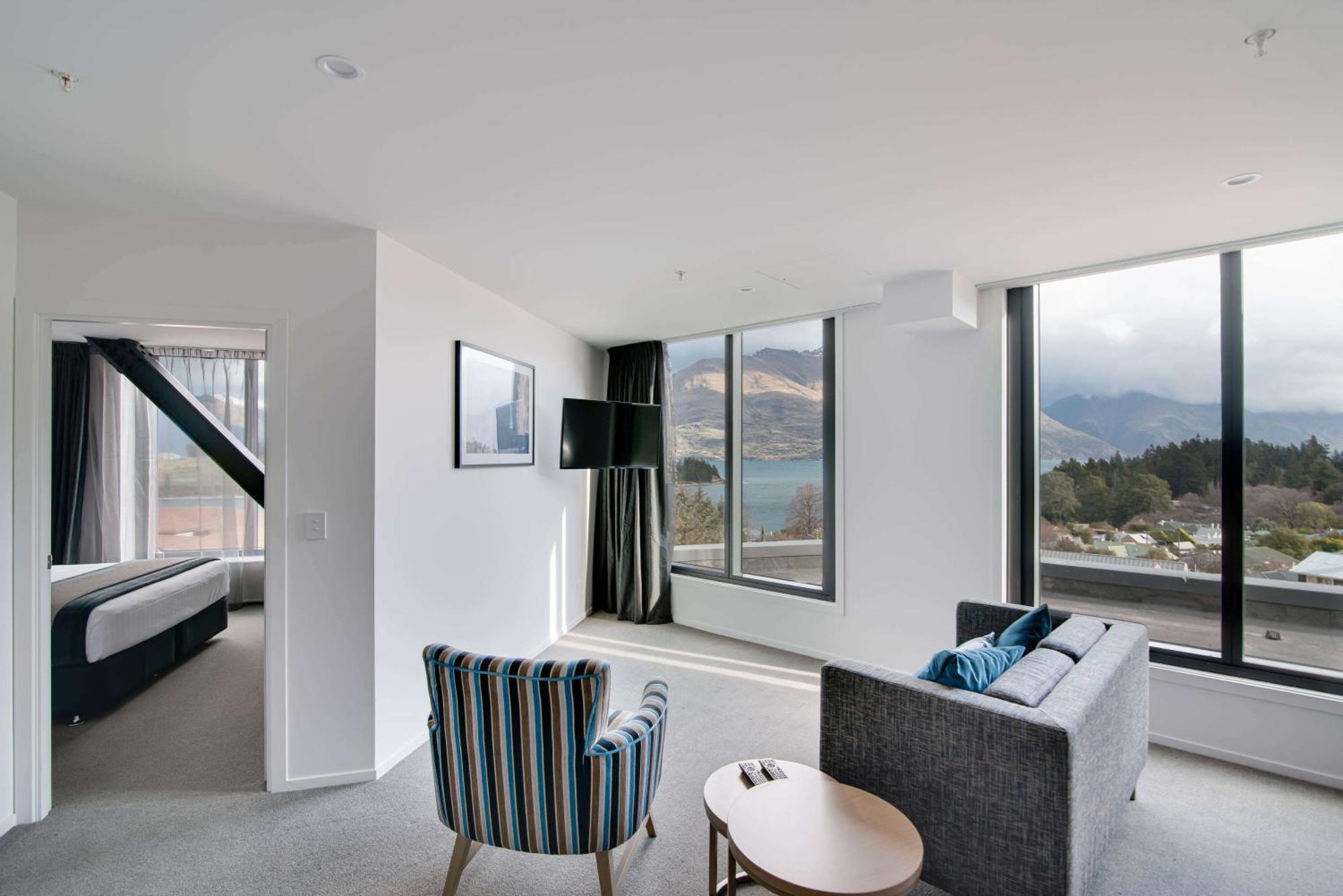 Ramada By Wyndham Queenstown Central Zewnętrze zdjęcie