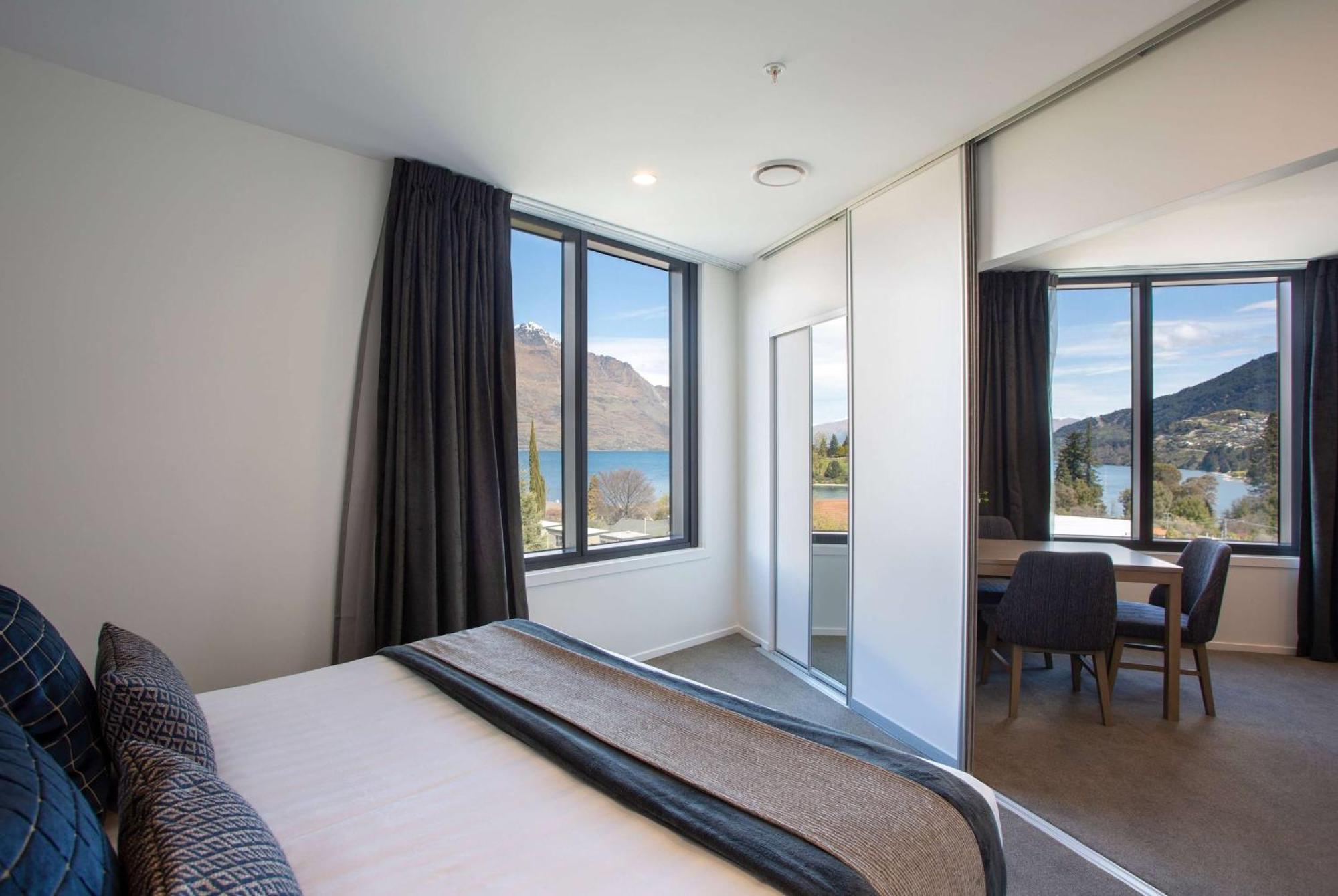 Ramada By Wyndham Queenstown Central Zewnętrze zdjęcie