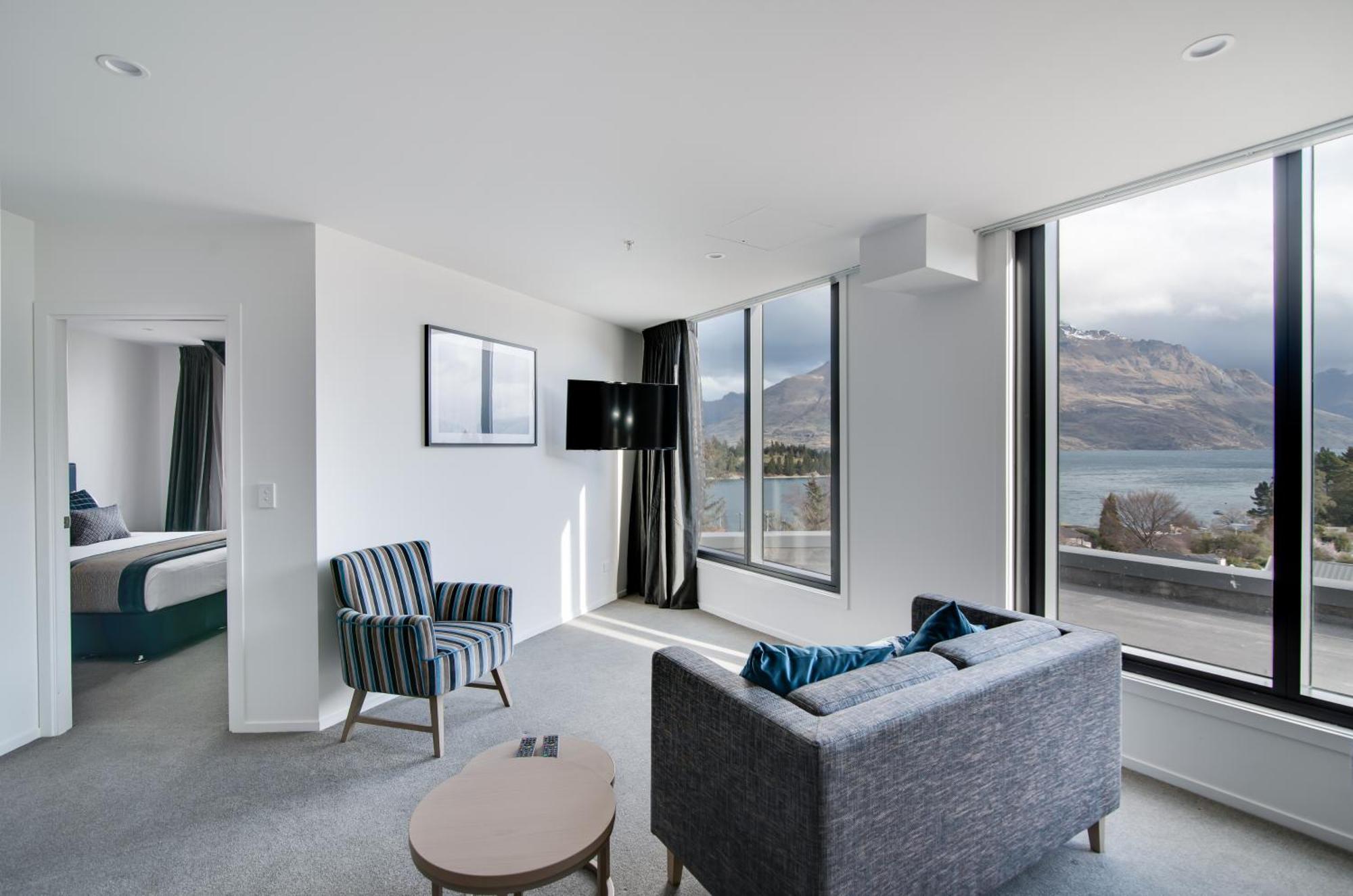 Ramada By Wyndham Queenstown Central Zewnętrze zdjęcie