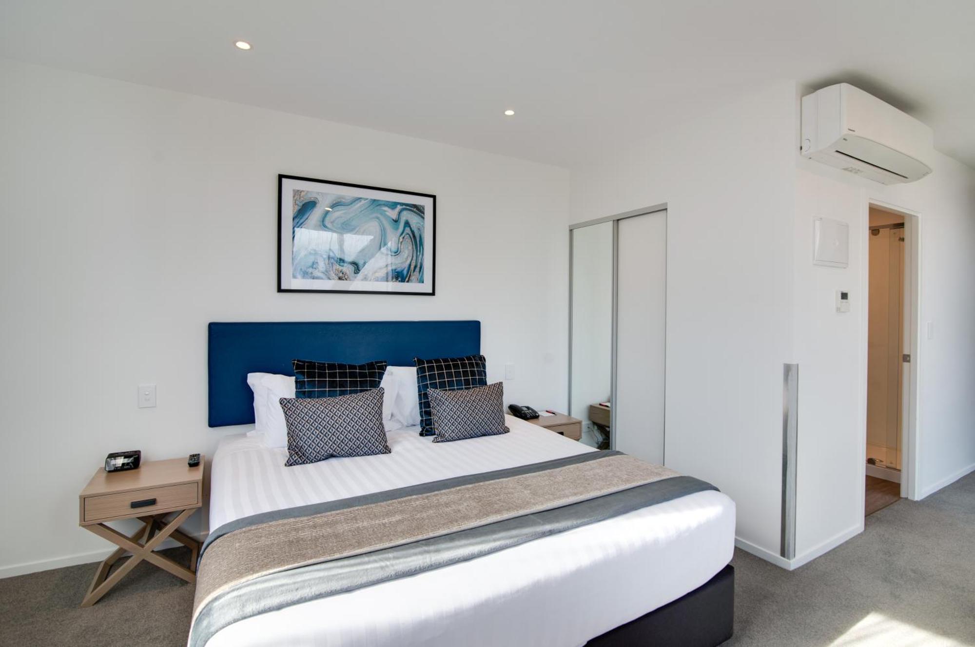 Ramada By Wyndham Queenstown Central Zewnętrze zdjęcie