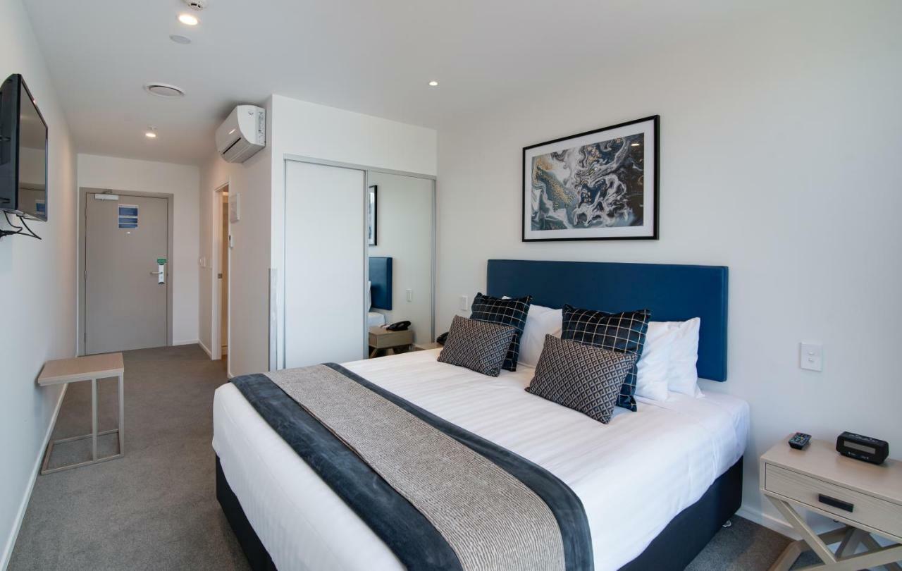 Ramada By Wyndham Queenstown Central Zewnętrze zdjęcie